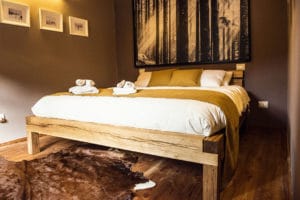 Bedroom charme holiday apartment in Pragelato Sestriere - Luxury holidays - King size bed